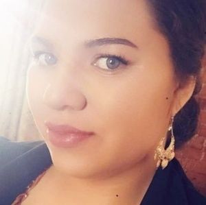 Meet your Posher, Issy